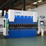 Delem Da66t 125 3+1 4+1 6+1 8+1 Cnc hydraulische Abkantpresse zum Biegen von Metallplatten