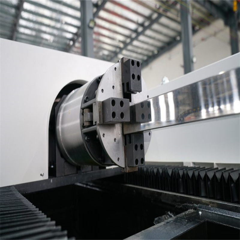 China-Qualitäts-preiswerter 3kw-Faser-Laser-Schneidemaschine-Preis