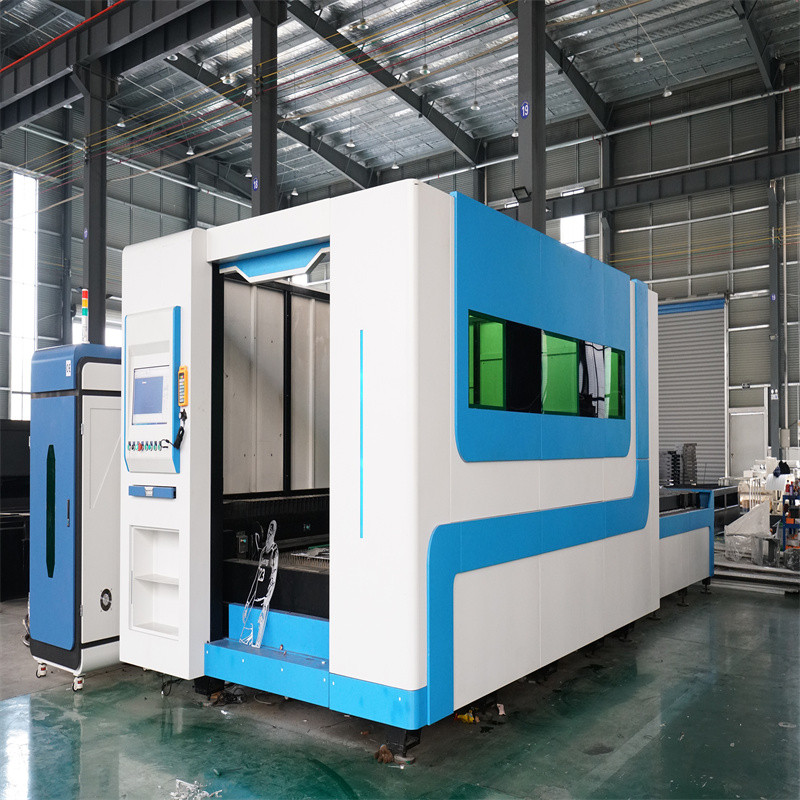 Hochpräzise CNC-Faserlaser-Schneidemaschine für Bleche mittlerer Breite