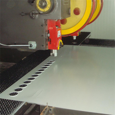 RONGWIN 6-Meter-Hochgeschwindigkeits-CNC-Hydraulikstahl-Winkelträgerprofil-Stanz-Schreib-Schermaschine zu verkaufen