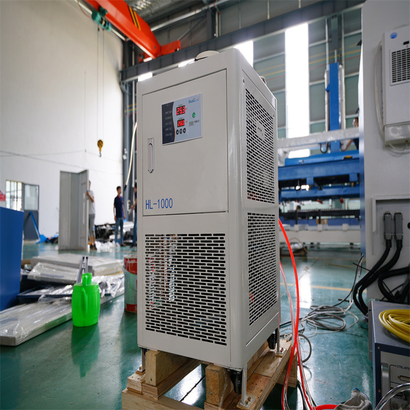 Wasserkühlung Automatische CNC-Metallfaser-Laser-Schneidemaschine 1500w