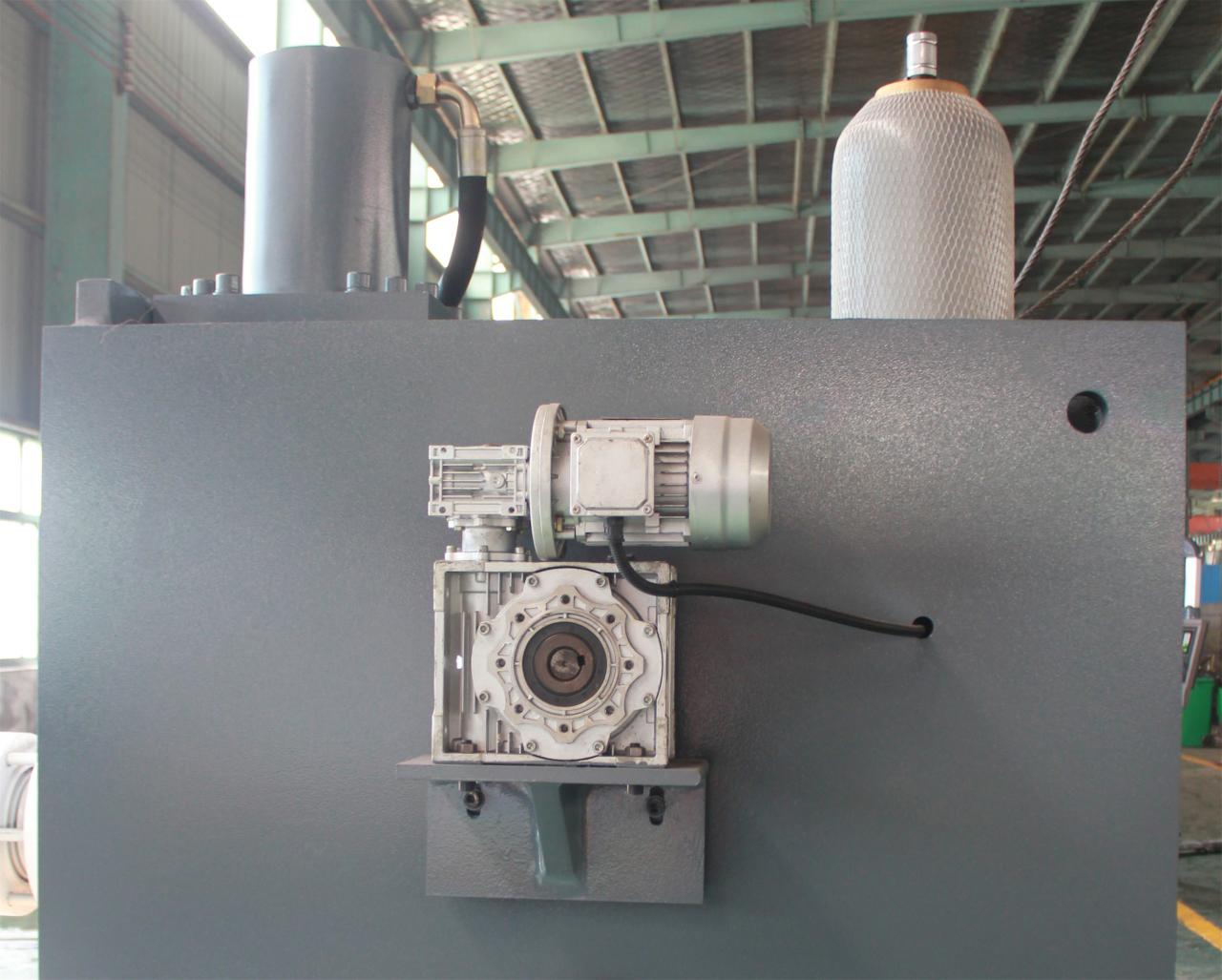 Qc11y Hydraulische Guillotine-Schermaschine für Metallplatten zu verkaufen